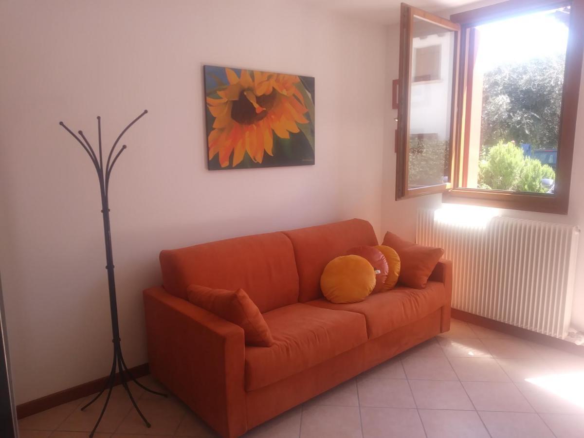 Oltre Il Poggio Del Sole Apartment มารอสติกา ภายนอก รูปภาพ